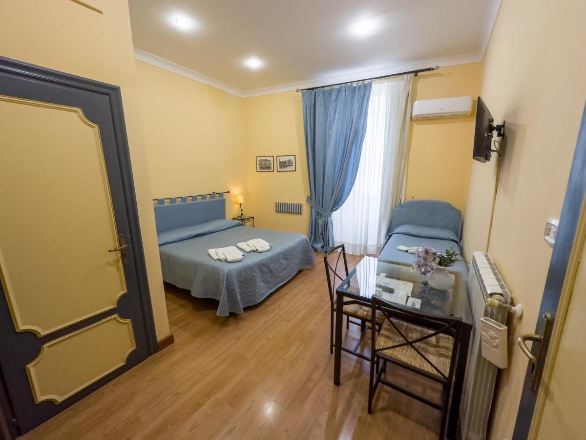Monteoliveto Bed & Breakfast Napels Buitenkant foto
