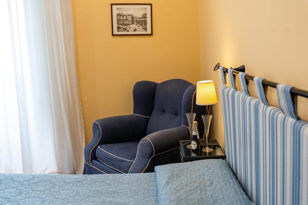 Monteoliveto Bed & Breakfast Napels Buitenkant foto
