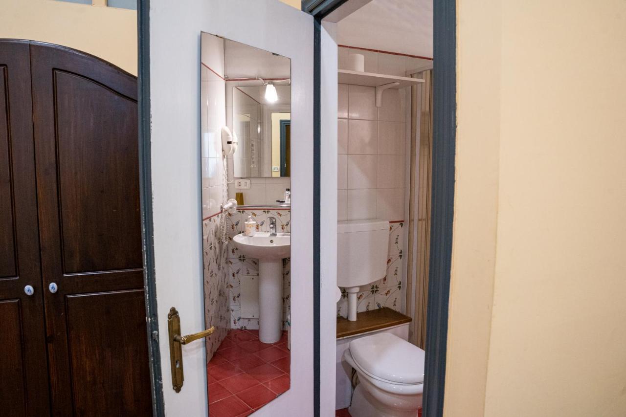 Monteoliveto Bed & Breakfast Napels Buitenkant foto