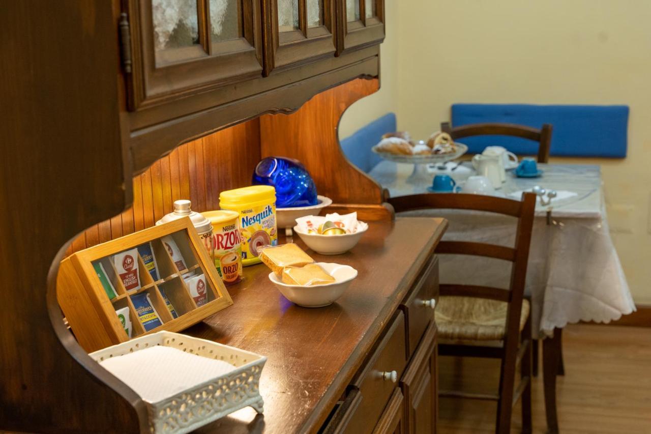 Monteoliveto Bed & Breakfast Napels Buitenkant foto