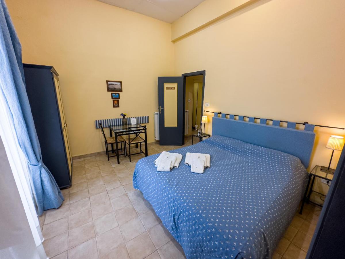 Monteoliveto Bed & Breakfast Napels Buitenkant foto
