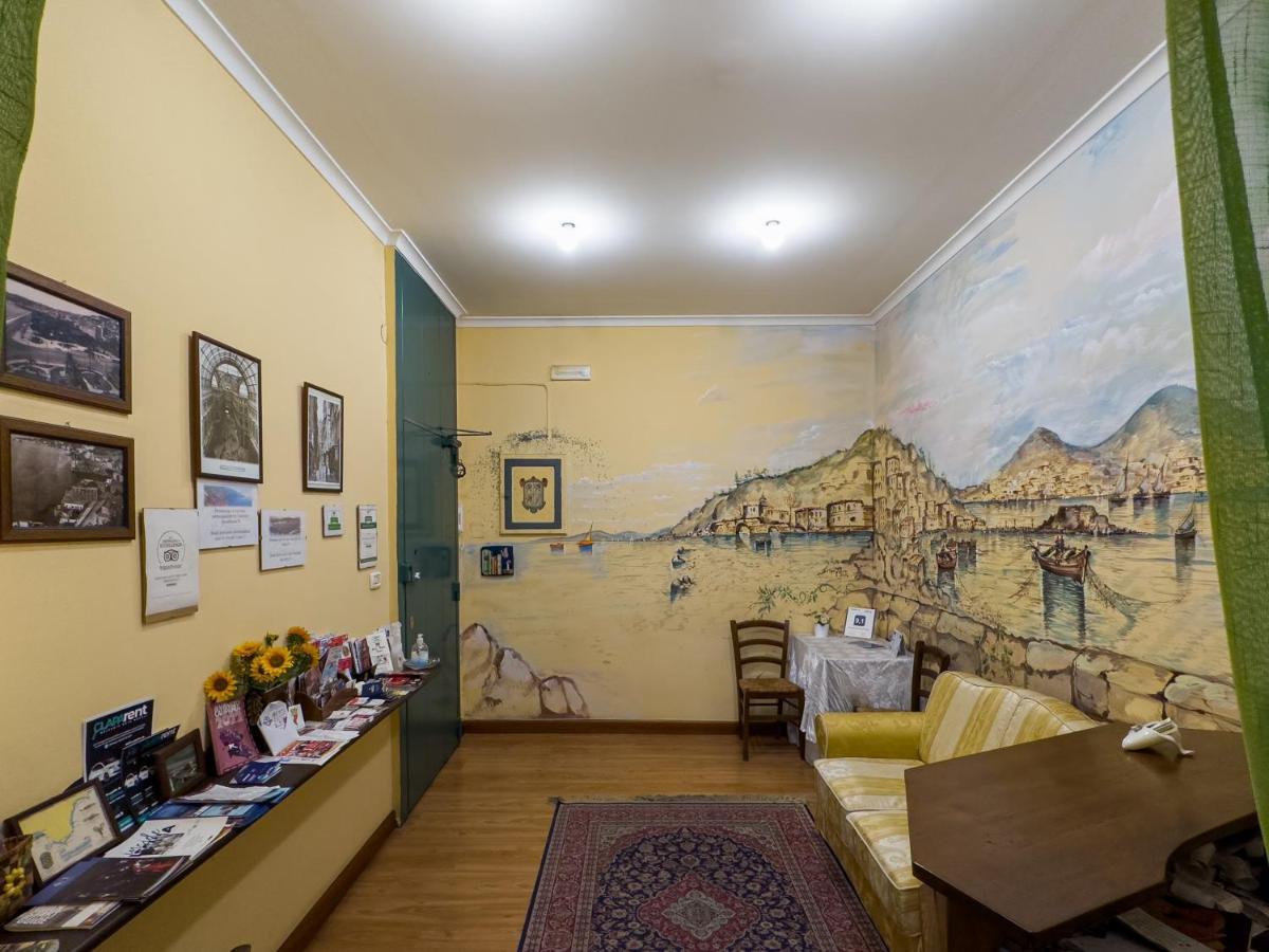 Monteoliveto Bed & Breakfast Napels Buitenkant foto