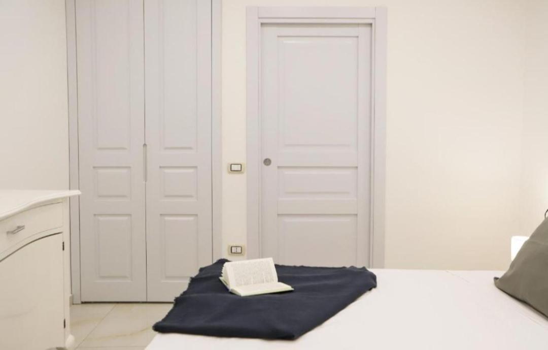 Monteoliveto Bed & Breakfast Napels Buitenkant foto
